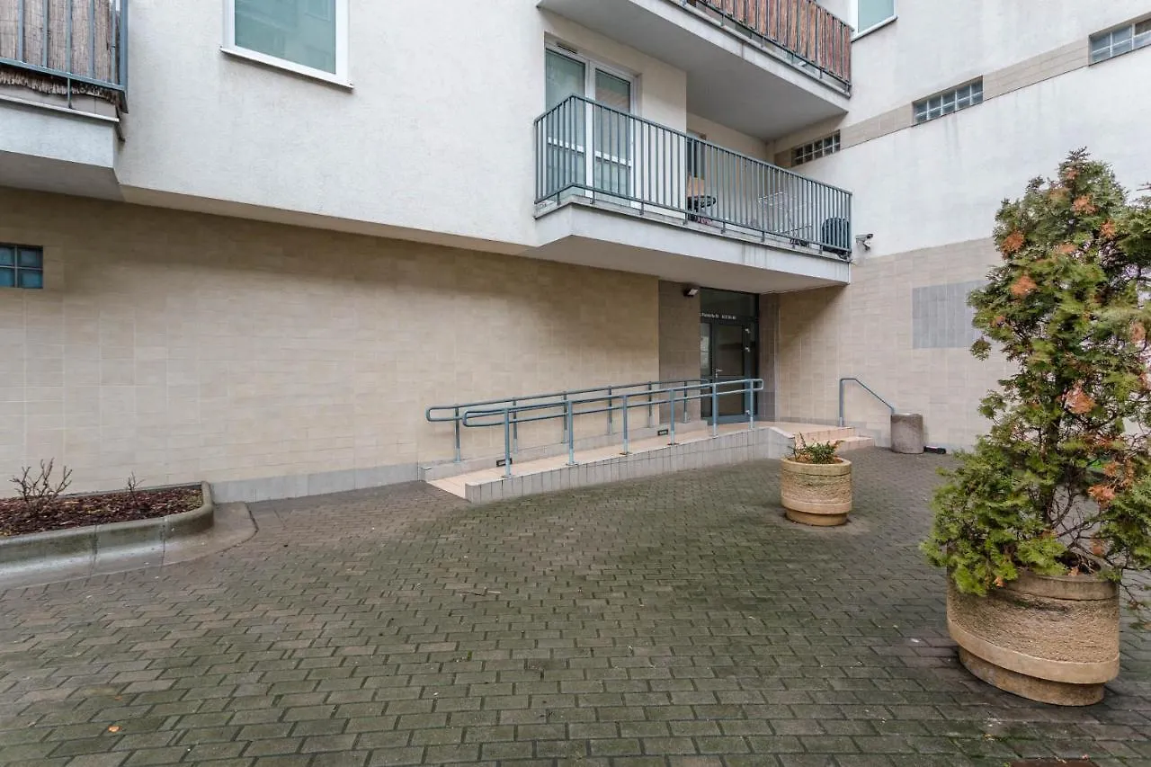 ורשה Chill Apartments Fieldorfa 0*,